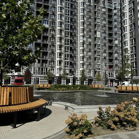 Апартаменти В Жк Гранд Бурже Подобово Bucha Ngoại thất bức ảnh